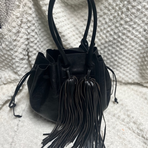 Stella And Bianca Leather Tassel Bucket Bag. - Picture 3 of 13